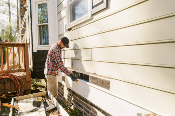 Trusted Emergency Siding Repair service in Cambridge, MN - Creative Siding